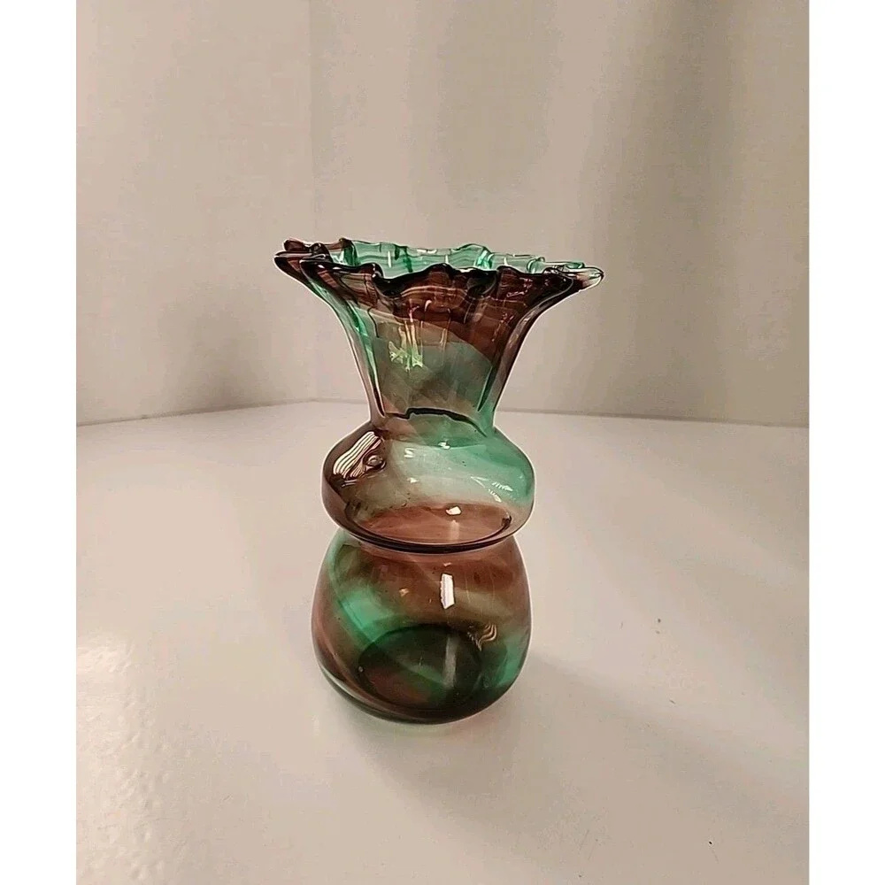 Vintage Art Glass Vase Green Brown Amethyst Swirl Ruffled